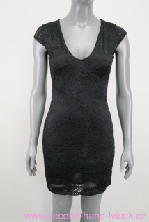 Černé krajkové šaty H&M vel. 36