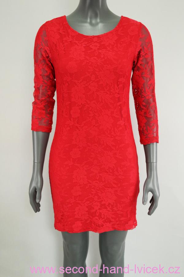 Červené celokrajkové šaty  BODYFLIRT vel. 34