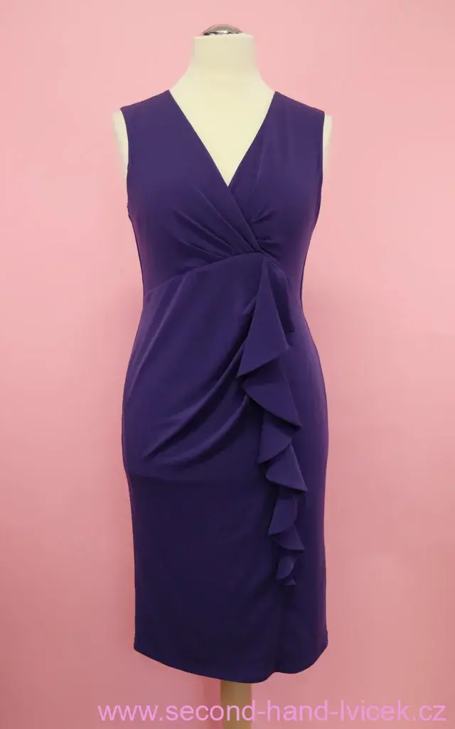 Fialové společenské šaty s volánkem vpředu Planet vel. 38
