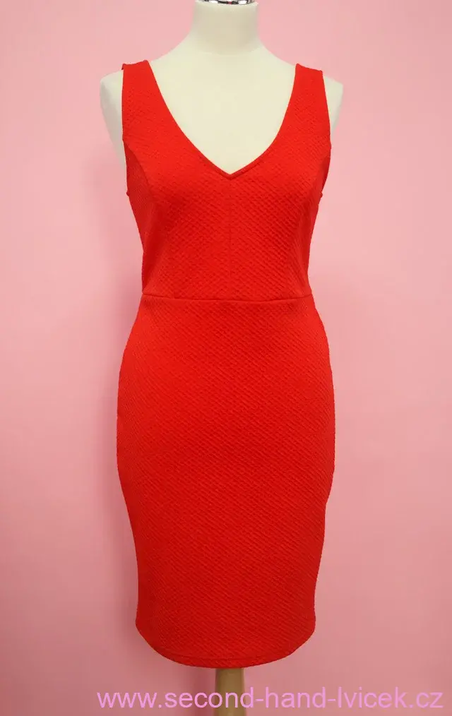 AMISU červené šaty vel. 40