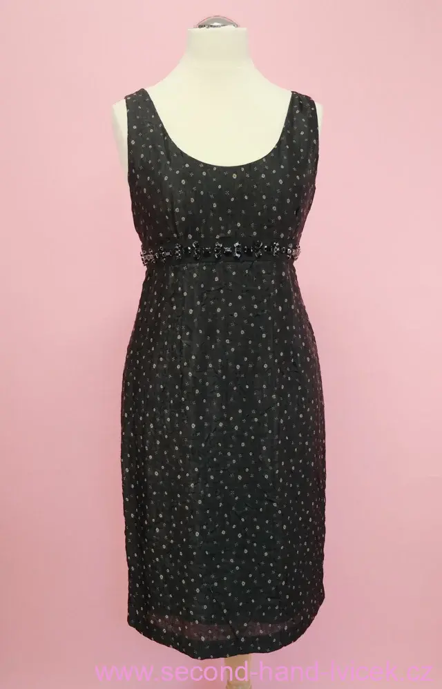 Phase Eight černé společenké šaty zdobené kameny vel. 42