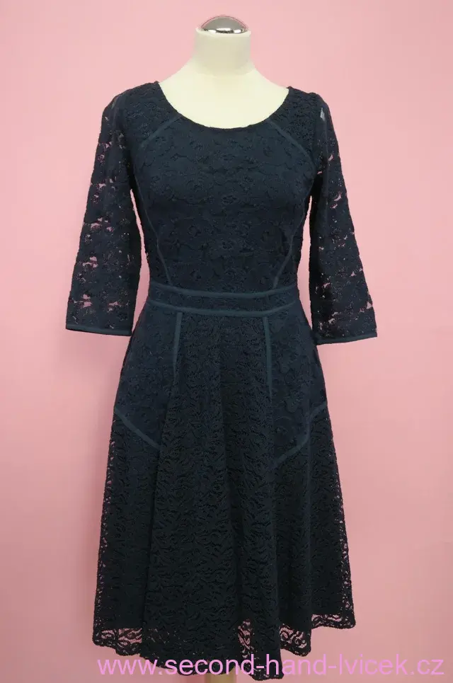 MONSOON tmavě modré krajkové šaty vel. 38