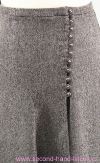 Hnědá sukně s kulatými knoflíčky vel. 40