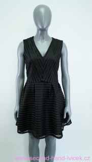 Černé krajkové šaty H&M vel. 42