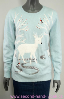 Světle modrý vánoční svetr s krásným obrázkem vel. S