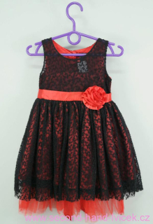 Dívčí černo-červené krajkové šaty vel. 104